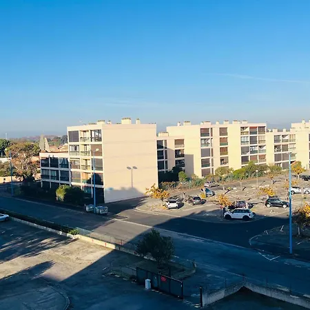 Saint-cyprien : T2 Avec Terrasse, Clim Et Parking, Pres De La - Fr-1-309-470 *