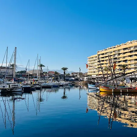 Apartment Saint-cyprien : T2 Avec Terrasse, Clim Et Parking, Pres De La