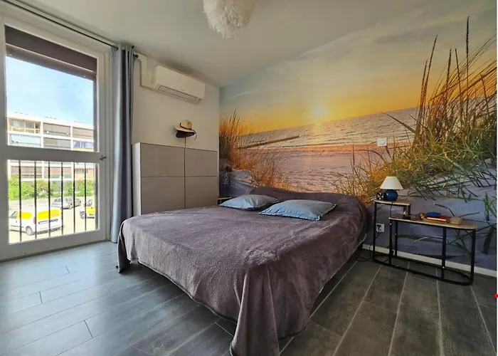 Saint-cyprien : T2 Avec Terrasse, Clim Et Parking, Pres De La - Fr-1-309-470
